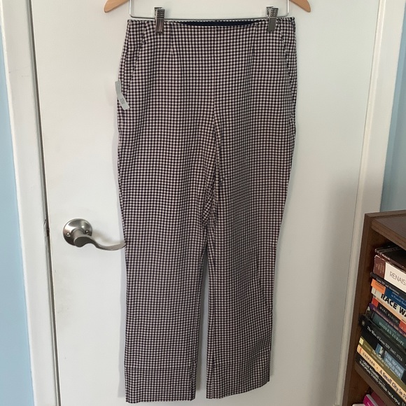 Gap Cropped Kick- Flare Gingham Pants. - Picture 10 of 10